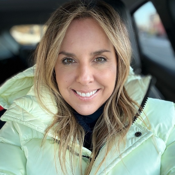 Meet your Posher, Trish - Picture 1 of 1